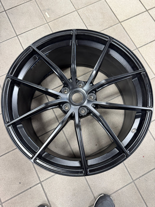 Ferrari 812 GTS 20" multi-spoke forged wheels